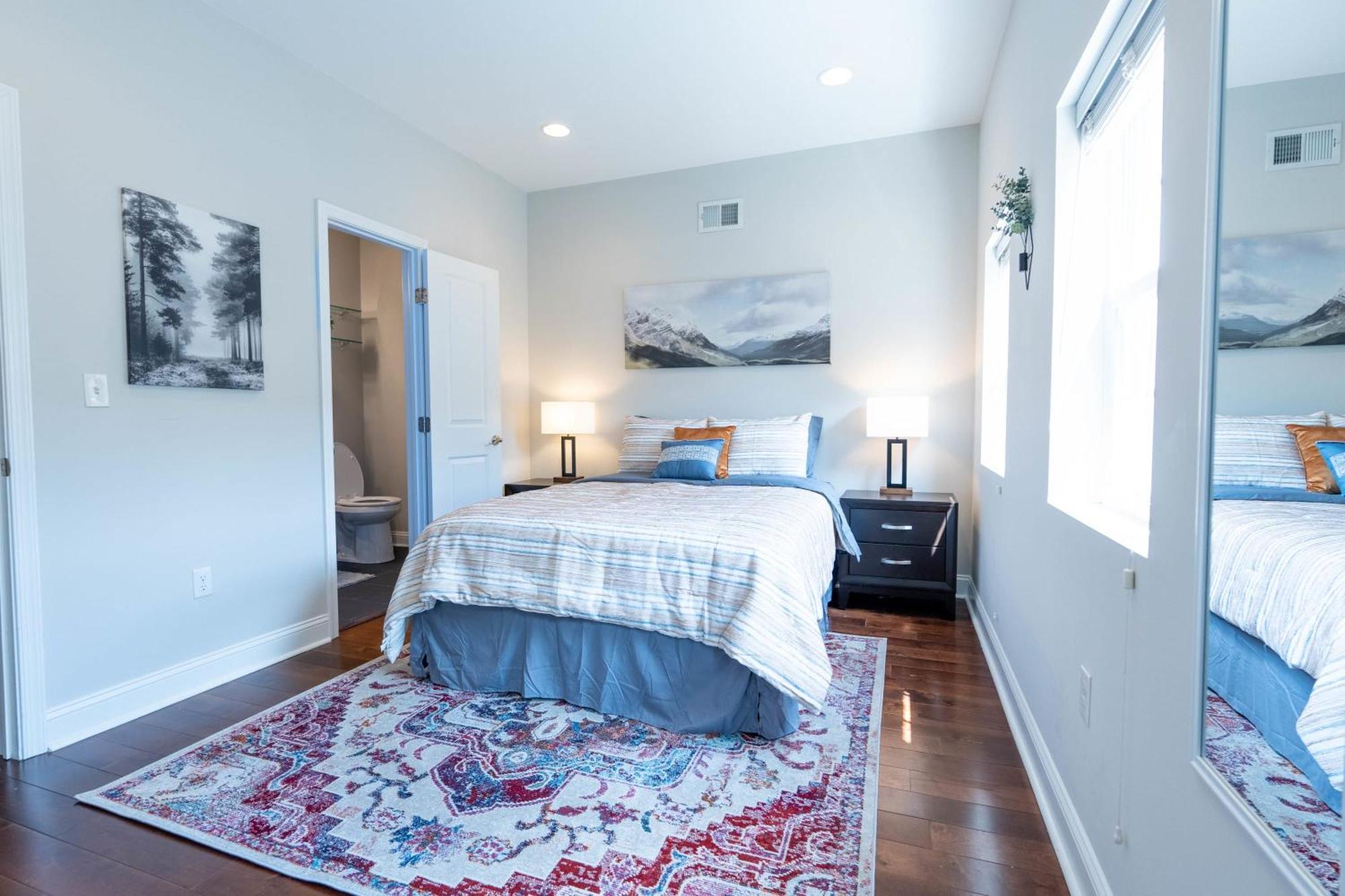 Stylish 3br W Pool Table & Garage Holiday home